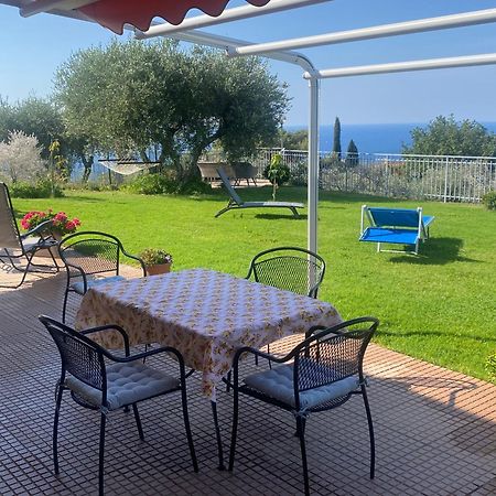 Casa Vista Mare - Superb Garden And Parking Included Villa Imperia Exteriör bild