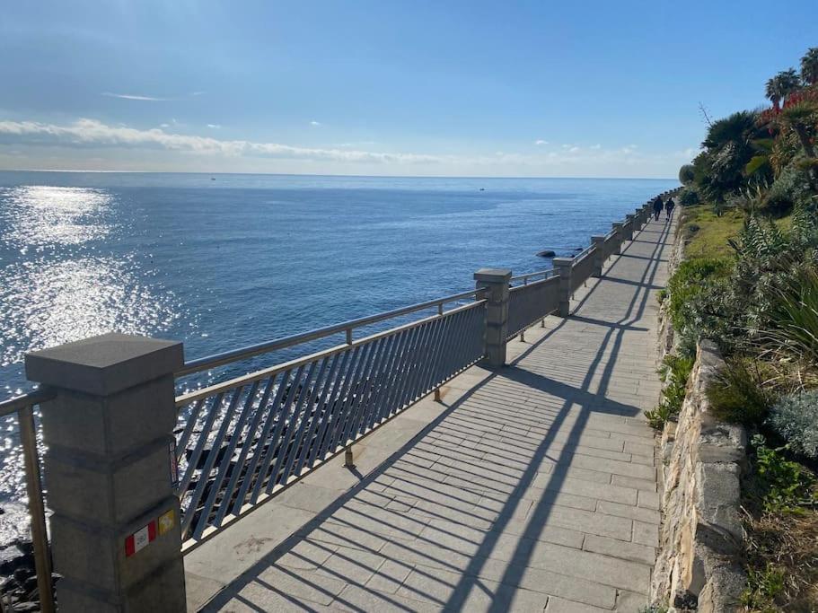 Casa Vista Mare - Superb Garden And Parking Included Villa Imperia Exteriör bild