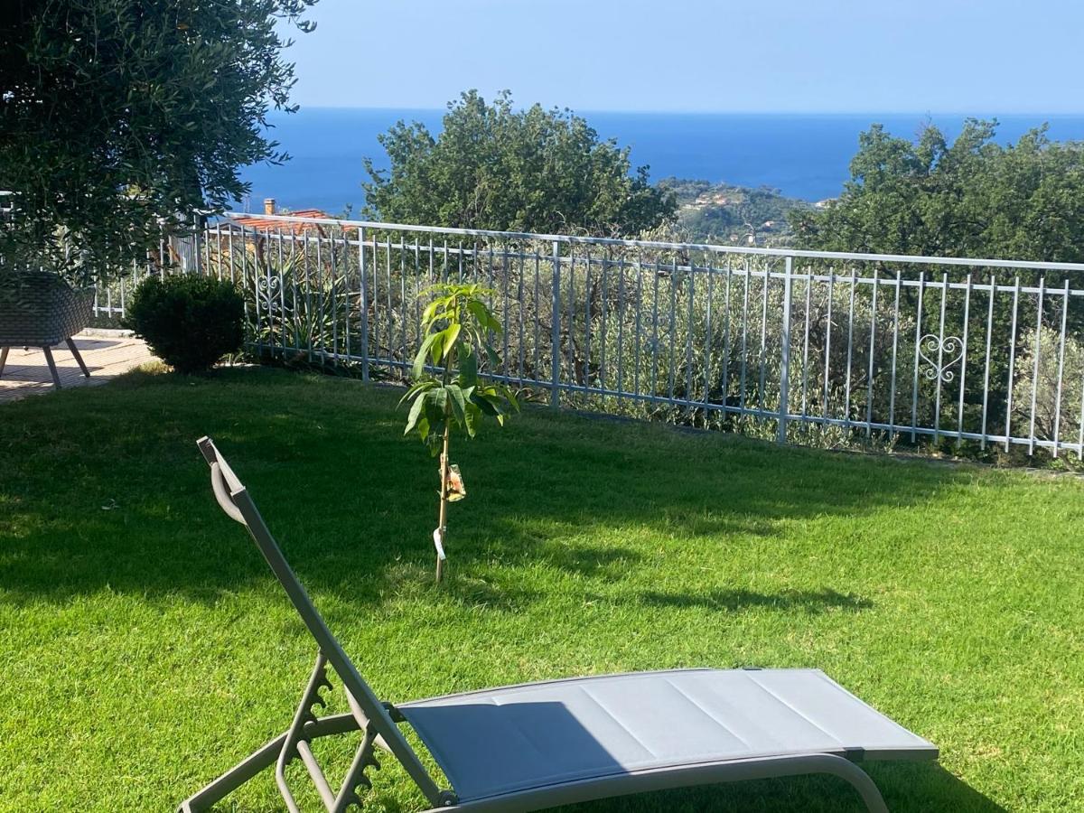 Casa Vista Mare - Superb Garden And Parking Included Villa Imperia Exteriör bild