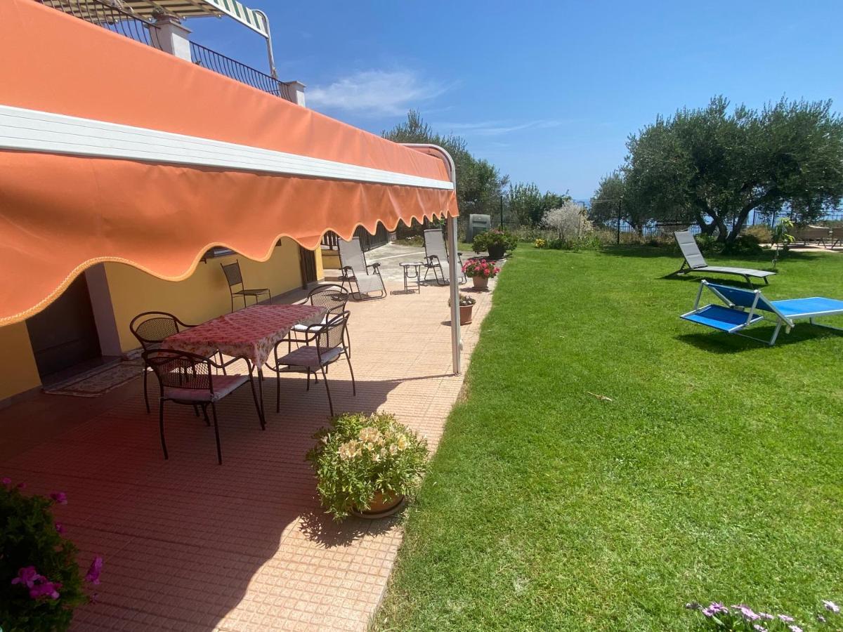 Casa Vista Mare - Superb Garden And Parking Included Villa Imperia Exteriör bild