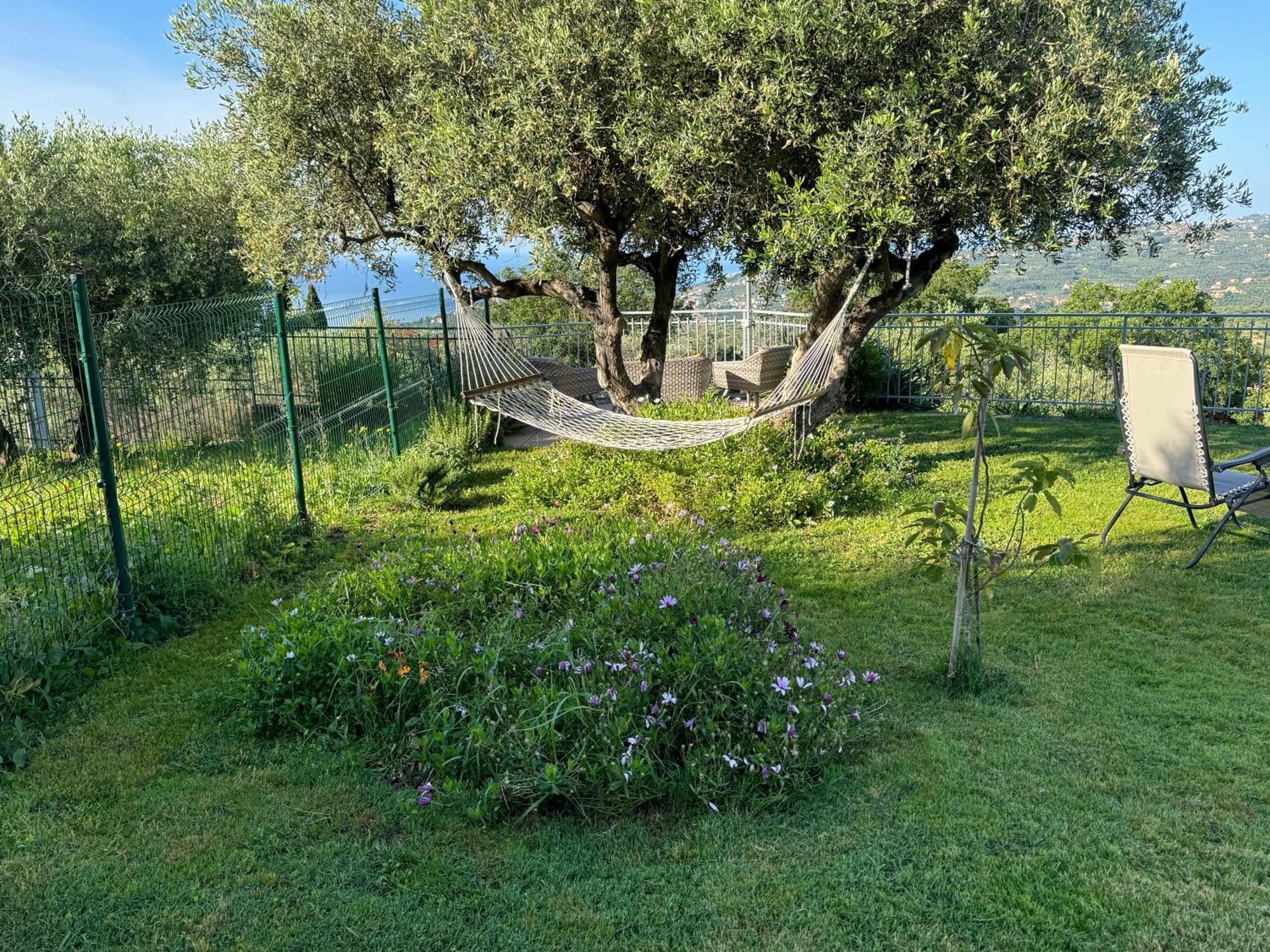 Casa Vista Mare - Superb Garden And Parking Included Villa Imperia Exteriör bild